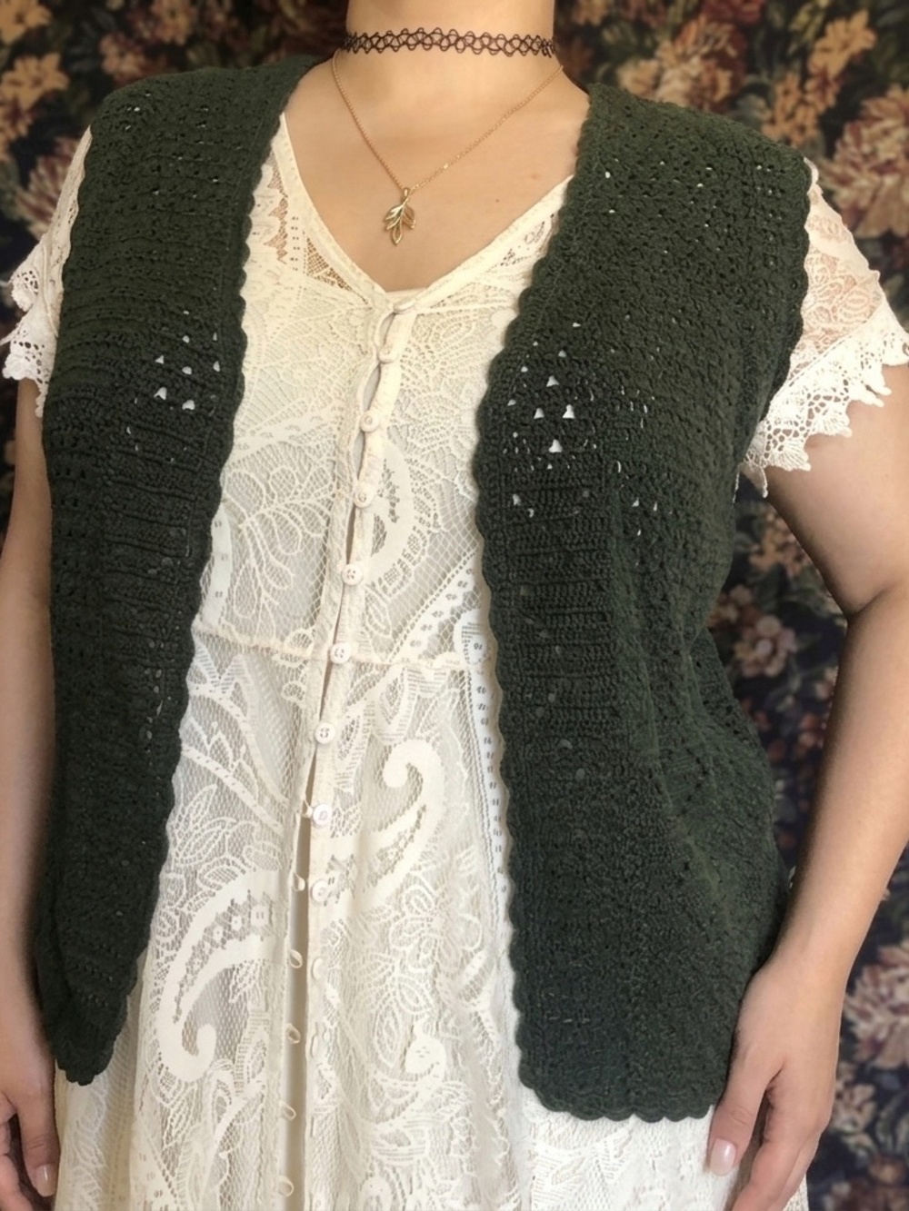 Vintage Forest Green Crochet Scalloped Vest - Size XXL